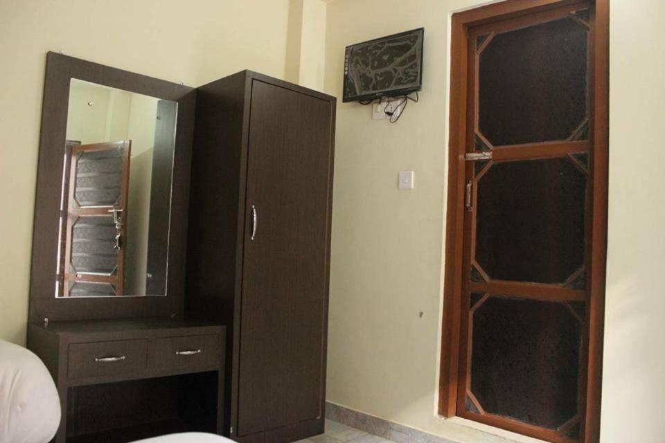 Mandala Guest House Саураха Екстериор снимка
